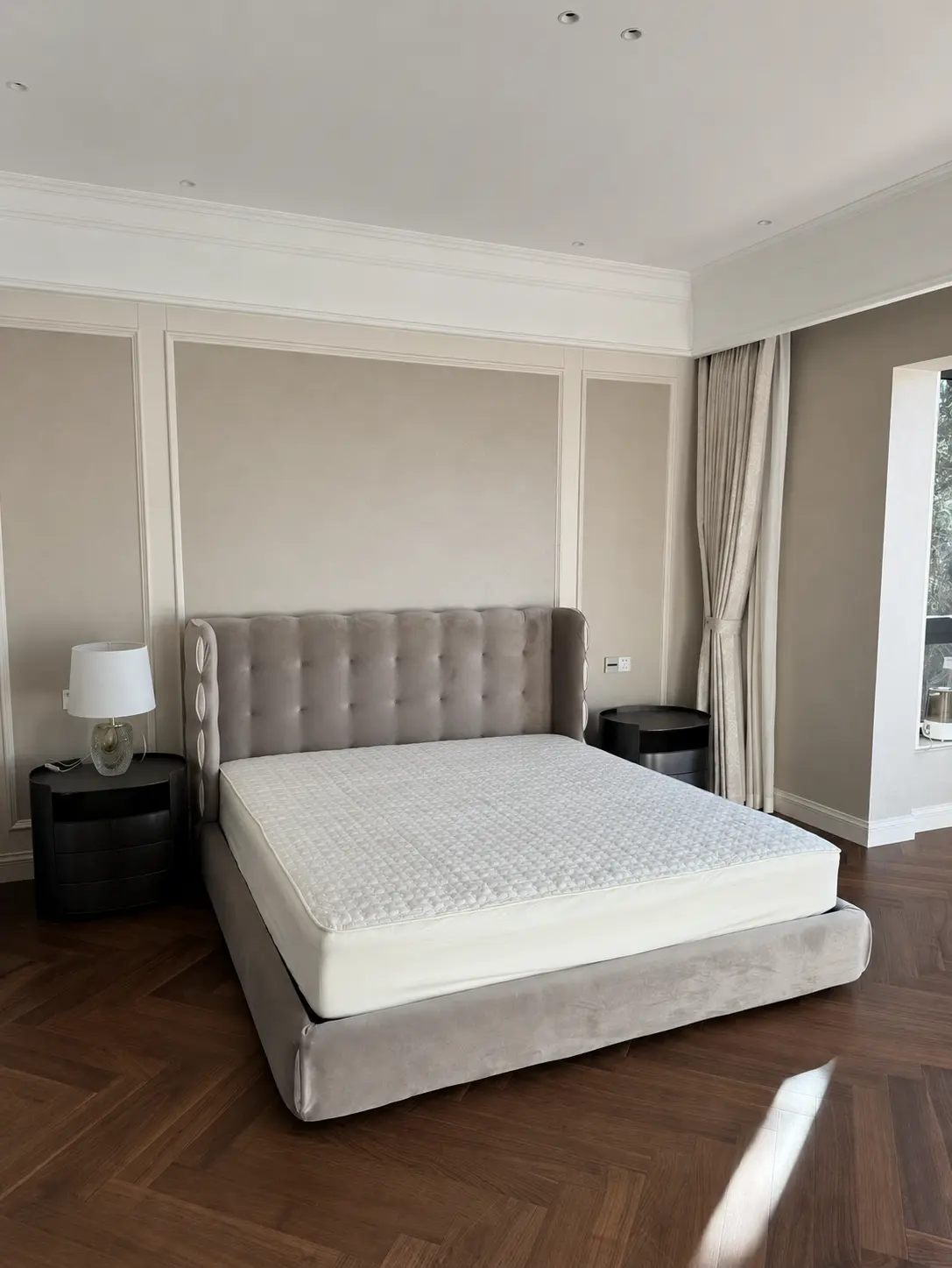 Bed in the private residence bedroom
